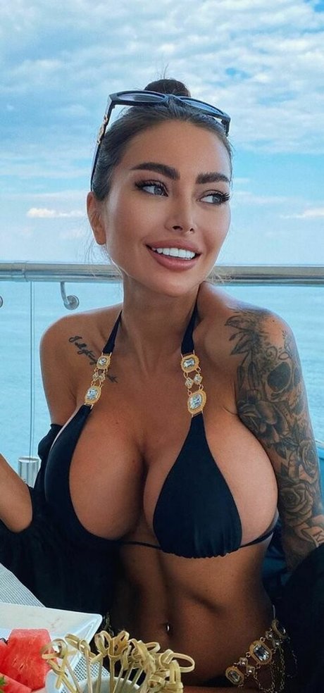 Alena Omovich pornographic model pictures