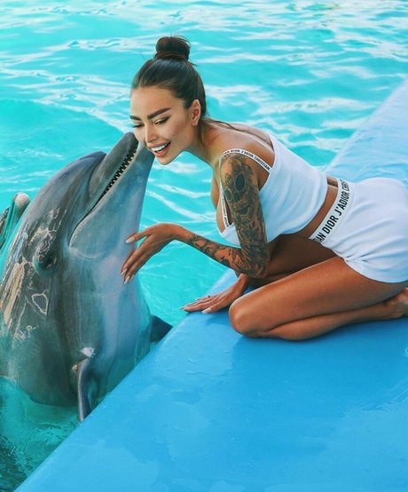 Alena Omovich pretty pornstar images