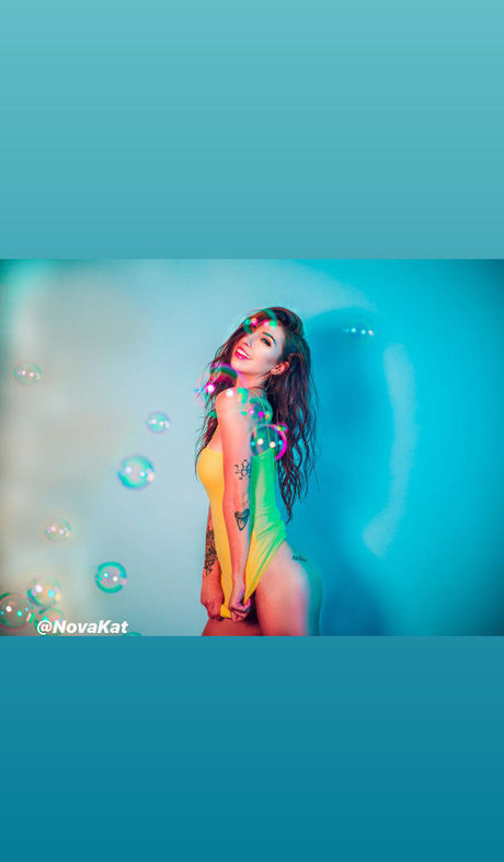 novakat nudes model pictures