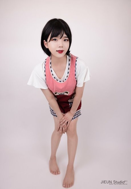 CD Jieun star sexy photos