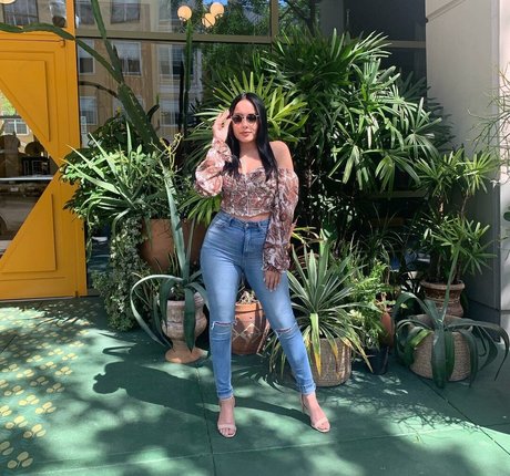 Alejandramariaxo model free gallery