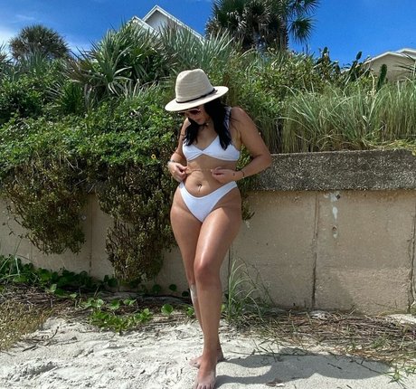 Alejandramariaxo hot pornstar pic