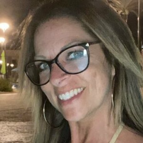 Kissedbyitaly420 model xxx image