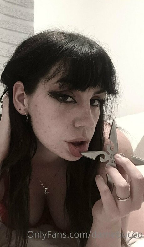 ana uhiram star pornographic images