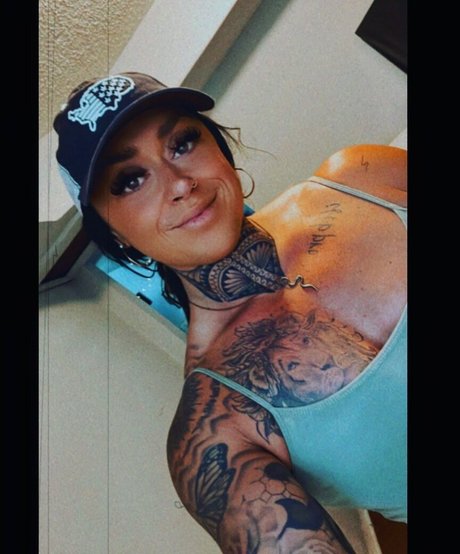 Janelle Zielinksi erotic actress picture