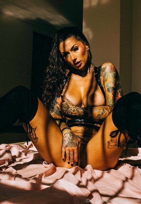 Sarah Schmidt hot pornstar image