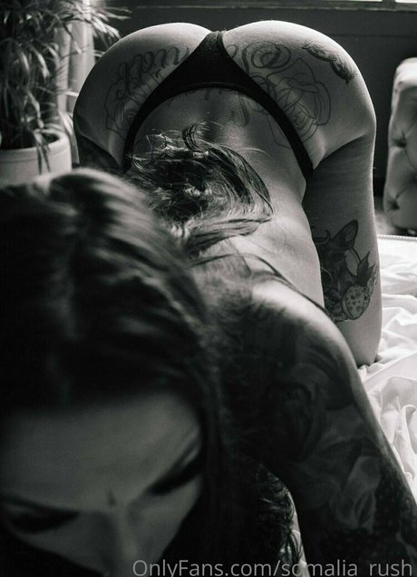 Sarah Schmidt free pornstar pic