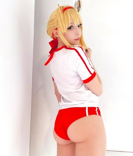 Arya Cos hot actress picture