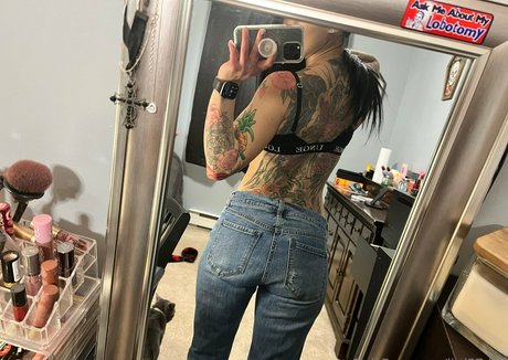 Little Doll high quality pornstar pic