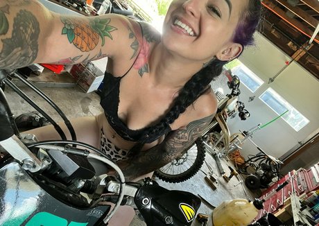 Little Doll naked pornstar galleries