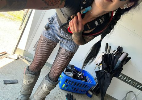 Little Doll exclusive model gallery