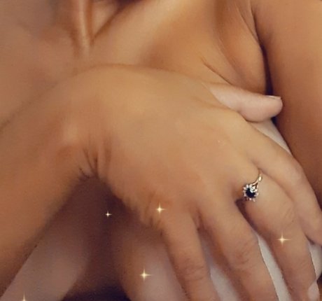 C L Hart model hd img