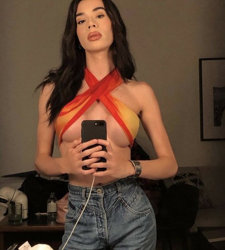 Vivienneonline model hot photos