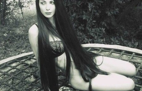 Umah Licks free actress pics