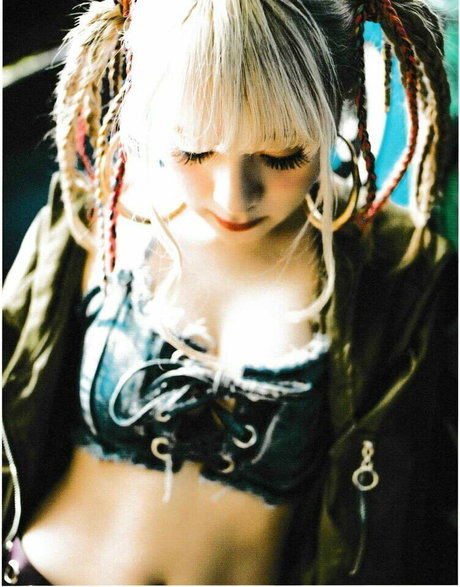 Mai Mizuhashi sex model images