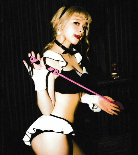 Mai Mizuhashi star nudes gallery