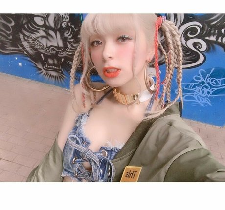 Mai Mizuhashi art model images