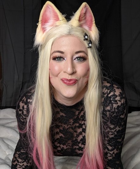 Lady Kitsune star art pictures