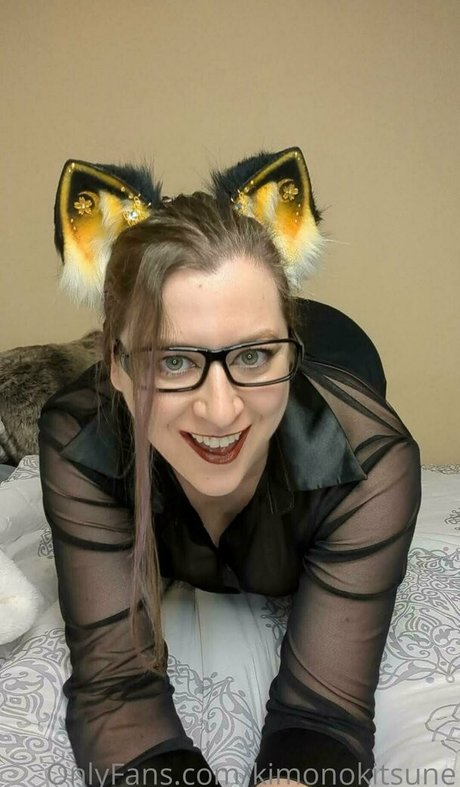 Lady Kitsune star adult pics