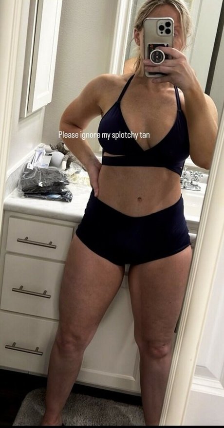 hanging tits onlyfans hot naked image