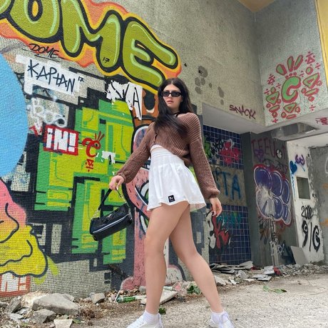 derin4y model nudes gallery