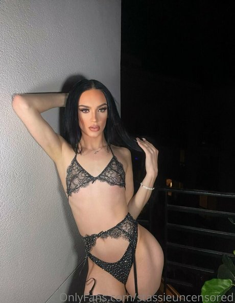 Anastsia Huff sexy star photo