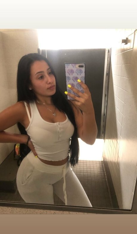 Victoriaines pornstar top picture