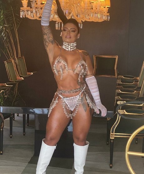 Leila Dantas hd pornstar picture