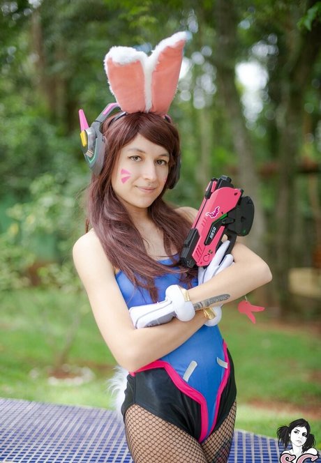 Wingsweak sexy model images