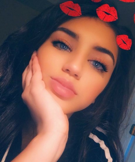 Brie Adeline exclusive star image