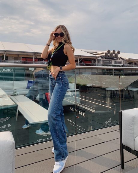 Elena Berri porn actress gallery