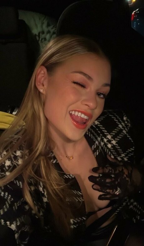 miniuncensored art star image