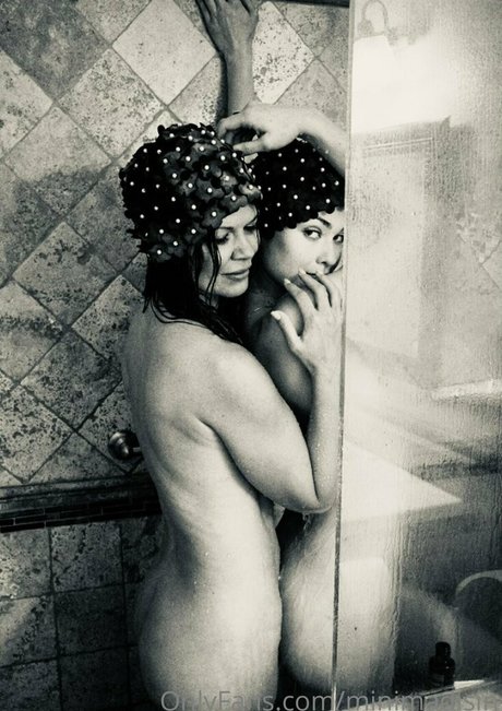 miniuncensored star naked pic