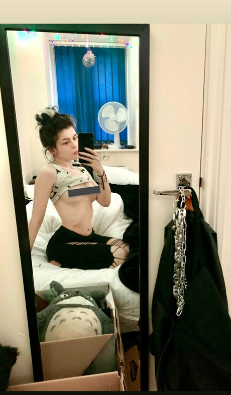 danierruu sex actress photo