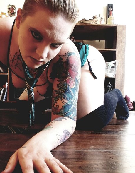 Skeletons twin hd model images