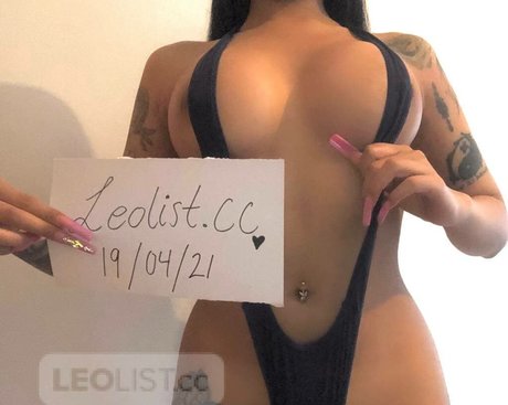 Olivia Sky naked pornstar image