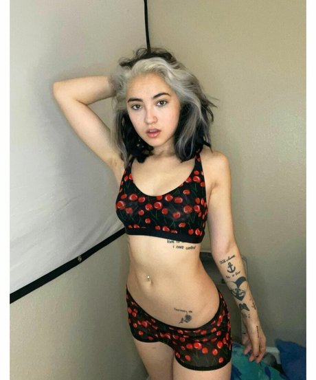 Jackieemuah model perfect archive