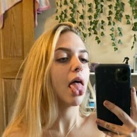 Carlycoxvip hot actress images