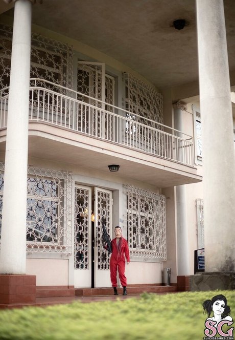 Babilina Suicide naked actress galleries