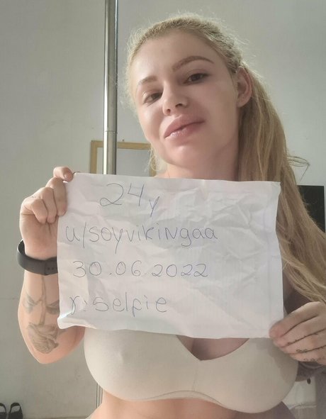 Vikinga model hot photo