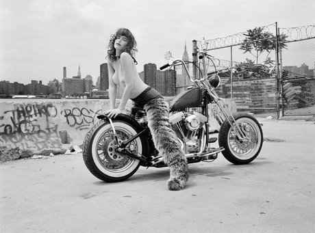 Paz De La Huerta pornstar pretty pictures