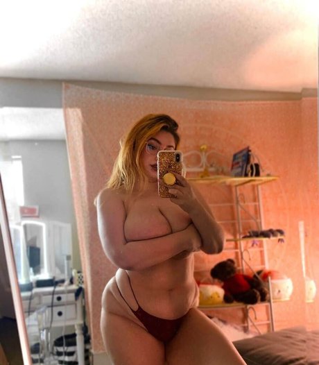 eileenexy nude pornstar pics