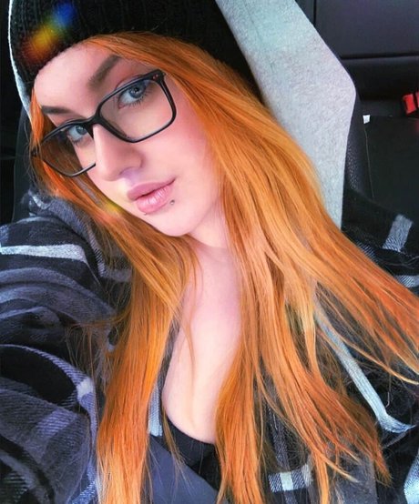 eileenexy nudes model photos