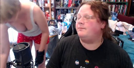 Avalon Zuercher model picture