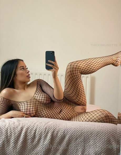 Thick Brunette pornstar sexy pic