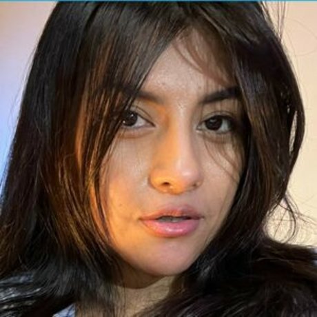 Isabeyferrec pretty model pictures