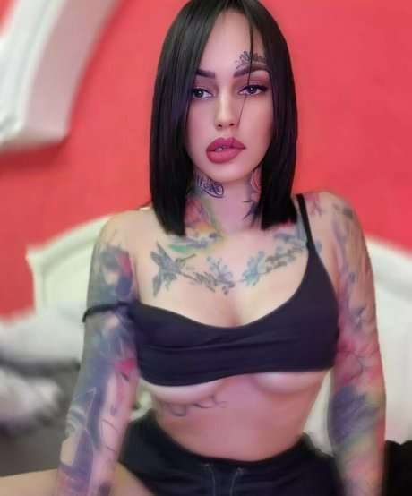 Mirciadoll pornstar hd pics