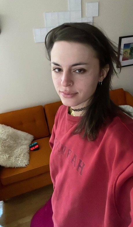 Sophie Lovely nude pornstar galleries