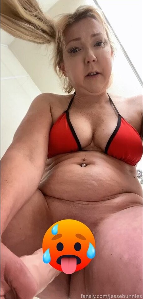 Jesse Bunnies star sexy photos