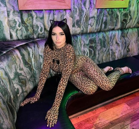 FeetByJo model xxx gallery